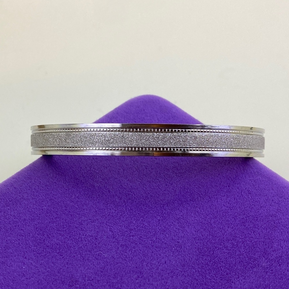 💛 Classic Silver Glitter Bangle | Shimmering Textured Center | Modern Luxe NWT